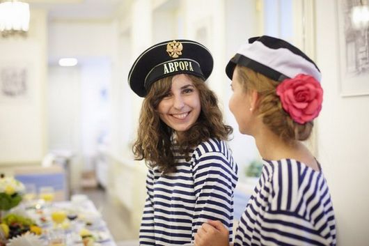 Der Plan der Party für den Toastmaster Pochatkivtsya.  Wie begrüßt man Gäste auf einer kleinen Party?  Hingabe an das Recht, einen Kinderwagen zu fahren