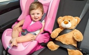 ما أحزمة السلامة للأطفال. طرق لإغلاق حزام مقعد الطفل. حزام المقعد الكامل