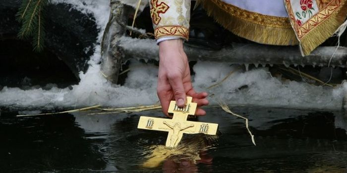 معمودية الرب: التقاليد الشعبية ، zvichaї ، أوامر ، تطبيق هذا العراف.
