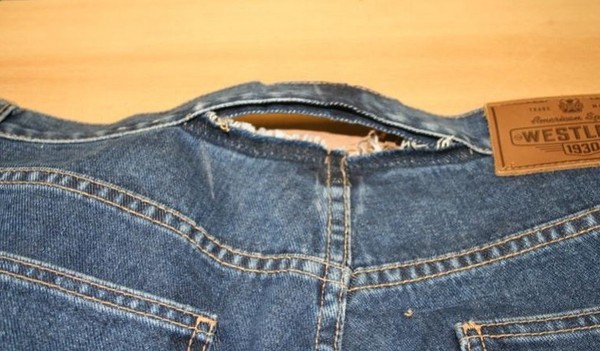 Wie man Jeans von den Seiten zu Hause näht